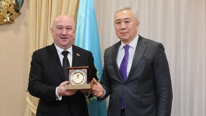 Saradnja s Kazahstanom